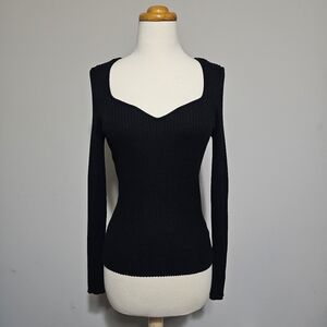 Major Label Group Black Ribbed Sweetheart Long Sleeve Knit Top - M
